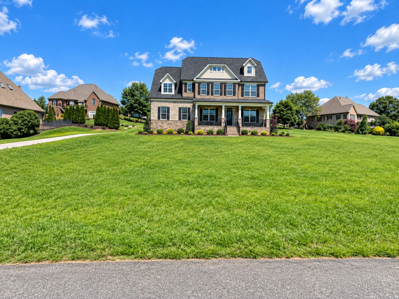 Property main image