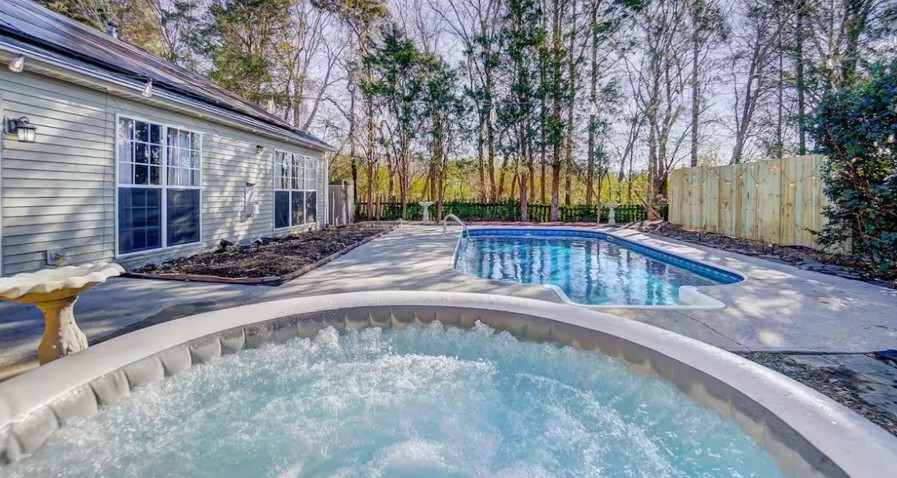 2514 Caprock Court